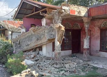 Dana Bantuan Tak Kunjung Cair, Korban Gempa Pasaman Barat Datangi Kantor Bupati.