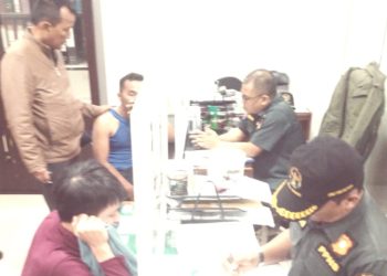 Razia Pekat Bukittinggi Pada Malam Ramadhan Menjaring Diduga PSK dan LGBT Di Beberapa Hotel