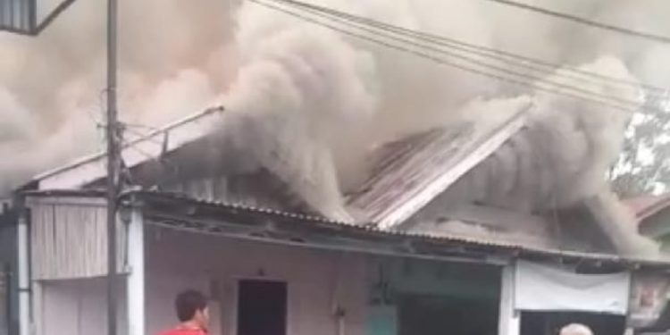 Seorang Ibu Mengalami Luka Bakar Saat Peristiwa Kebakaran Bukittinggi