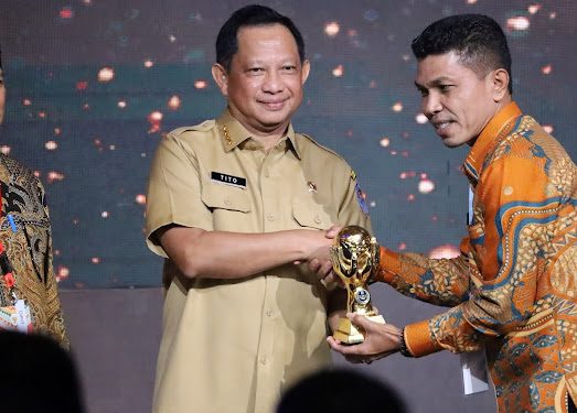 Payakumbuh Sukses Capai UHC, Wakil Presiden Beri Penghargaan Untuk Wako Rida Ananda