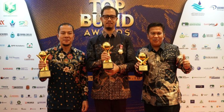 Dibawah Kepemimpinan Walikota H. Erman Syafar, BPRS Jam Gadang (Perseroda) Kembali Tuai Prestasi