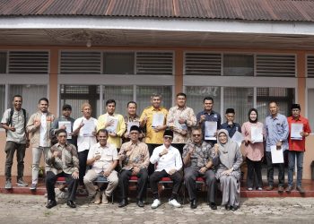 Bupati Safaruddin Apresiasi Prestasi 4 Parpol Tertib Administrasi Atas LPJ Dana Bantuan Parpol Tahun Anggaran 2021-2022