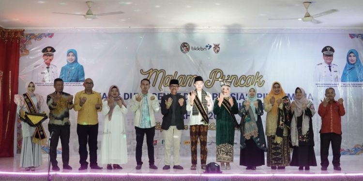 Malam Puncak Duta GenRe dan Apresiasi PIK-Remaja, Fajar Alghifari dan Yovani Dinobatkan Duta Genre Limapuluh Kota 2022