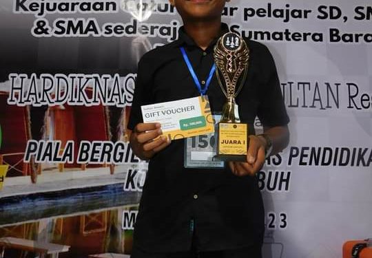 Juara Catur Tingkat SLTP se-Sumbar: Kisah Ilham Eka Putra dari Bukittinggi