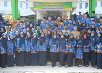 Bupati Safaruddin Serahkan 78 Petikan SK PPPK Serta Ambil Sumpah 462 ASN Jabatan Fungsional