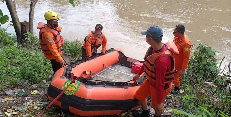 Kabar Duka, Pemuda Hanyut Setelah Bermain Di Sungai Bersama Teman-teman nya