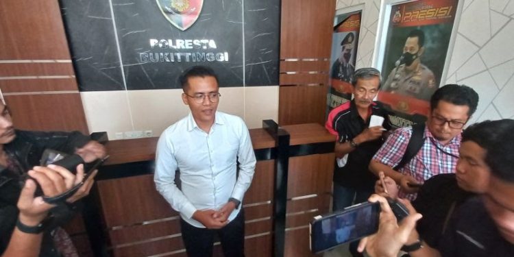 Kota Bukittinggi Gempar dengan Berita Inses, Walikota Dilaporkan Keluarga ke Kepolisian