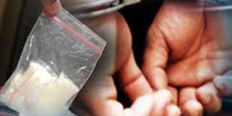 Polisi Lakukan Penggrebekan Terhadap Pemuda Pengguna Barang Haram Di Kabupaten Agam