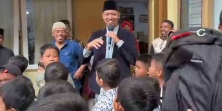 Sebanyak 96 Anak Ikuti Khitanan Massal di Masjid Raya Bukittinggi