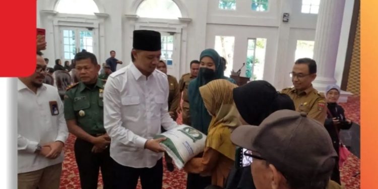 4466 KK Bukittinggi Penerima Manfaat, Menerima Bantuan dari Pemerintah Pusat.