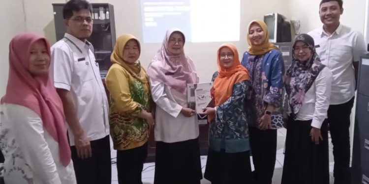 Tim Supervisi Perpustakaan Nasional Republik Indonsia Kunjungi Perpustakaan di Dinas Perpustakaan Dan Kearsipan Kota Payakumbuh