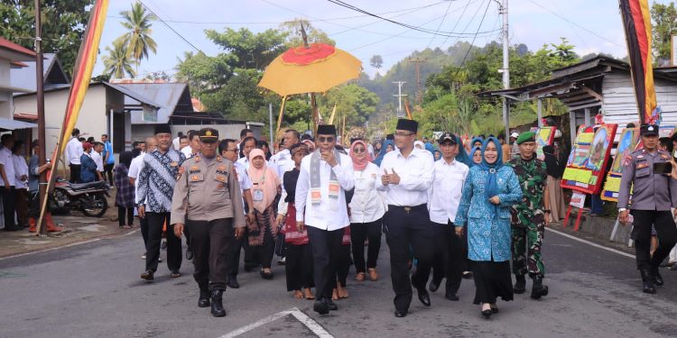 Tim Penilai Lapangan Lomba Kelurahan Berprestasi Tingkat Provinsi Sumatera Barat