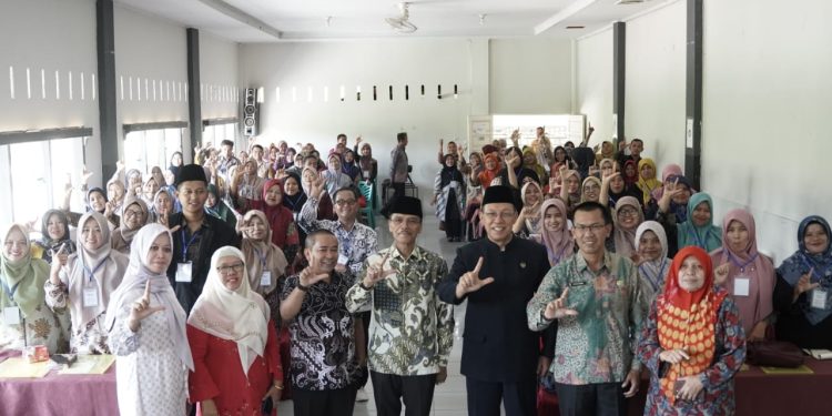420 Guru SD dan SMP Ikuti Bimtek Analisis CP Mulok BAM, Ini Harapan Bupati Safaruddin