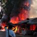 Kebakaran di Depan RSJ Padang Akibatkan 6 Ruko Hangus dan 1 Motor Terbakar hanya Sisa Kerangka