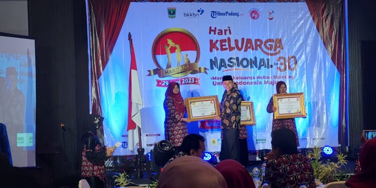 Harganas Ke-30 Sumbar, Kabupaten Limapuluh Kota Sabet Sejumlah Penghargaan
