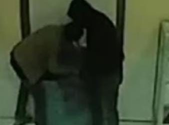 Maling Kotak Amal Masjid di Tanah Datar: Rp 5 Juta Raib dalam Aksi Terkam CCTV