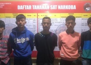 Skandal Narkoba di Ruang Kelas SD Bukittinggi: 7 Pemuda Tertangkap Pakai Ganja Bersama-sama