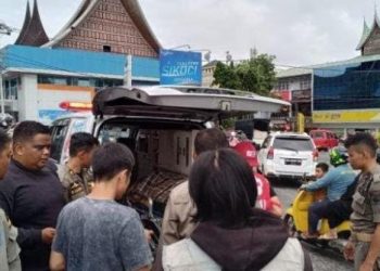 Pengunjung Ditemukan Meninggal Dunia di Jam Gadang Bukittinggi, Diduga Akibat Penyakit Jantung