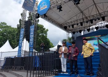Sebanyak 300 UMKM Ikuti Acara FESyar dan FEKDi Di Pelataran Jam Gadang Bukittinggi