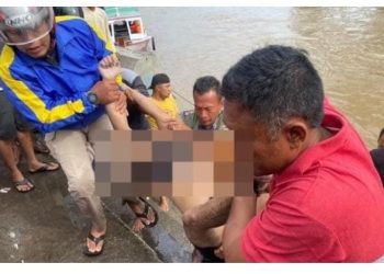 Terpeleset di Muara Sungai Pantai Gandoriah, Seorang Warga Pariaman Ditemukan Tewas