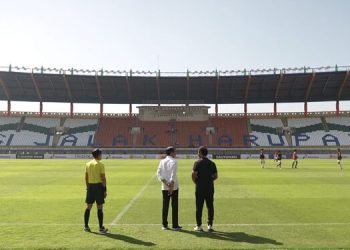 Presiden Jokowi Tinjau Hasil Renovasi Stadion Si Jalak Harupat untuk FIFA World Cup U-17 2023