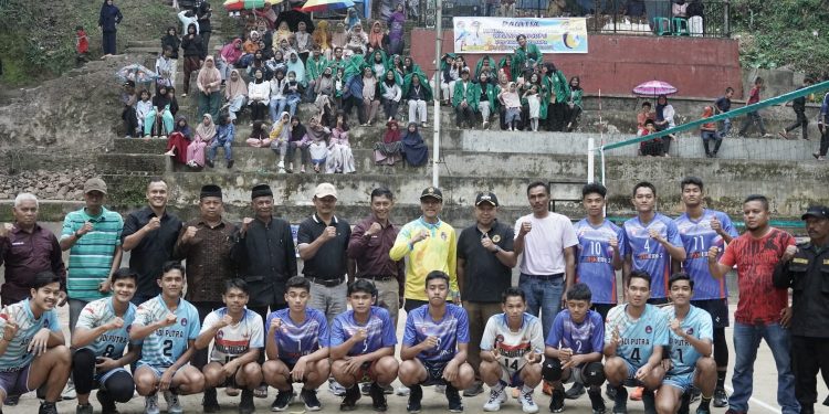 Dibuka Oleh Bupati, 36 Tim Bersaing Perebutkan Piala Wali Nagari Koto Tangah Batu Ampa