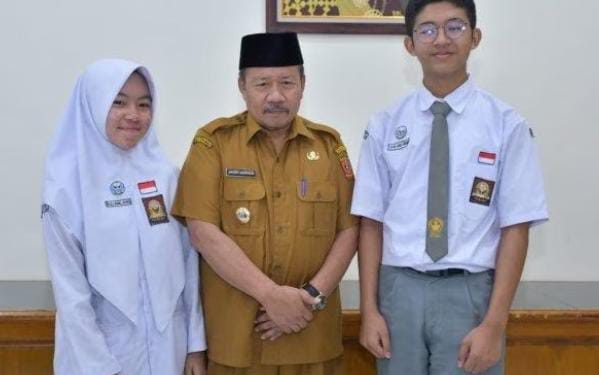 Membanggakan 2 Siswa SMAN 1 Bukittinggi Tampil di Paduan Suara GBN HUT Ke-78 Kemerdekaan RI di Istana Negara