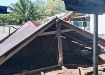 Enam Rumah Warga di Pulau Rajo Pesisir Selatan Alami Kerusakan Akibat Diterjang Badai