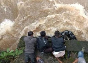 Mobil terjun ke Jurang di Agam: Satu Korban Ditemukan Meninggal, Satu Lagi Masih Dicari