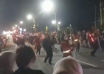 Perayaan Merah Putih light carnaval di Padang Meriahkan HUT Republik Indonesia