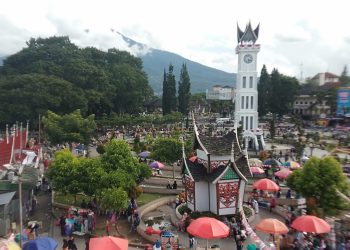 Pawai Alegoris Pemko Bukittinggi Tingkatkan Laju Ekonomi UMKM