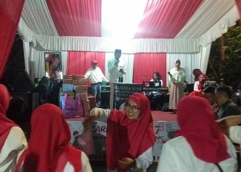 Wako Erman Bernyanyi Masyarakat Bergoyang di Acara KIM