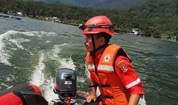 Warga Temukan Jaket dan Perahu Dekat Keramba di Danau Maninjau, Petugas Masih Sisir Lokasi
