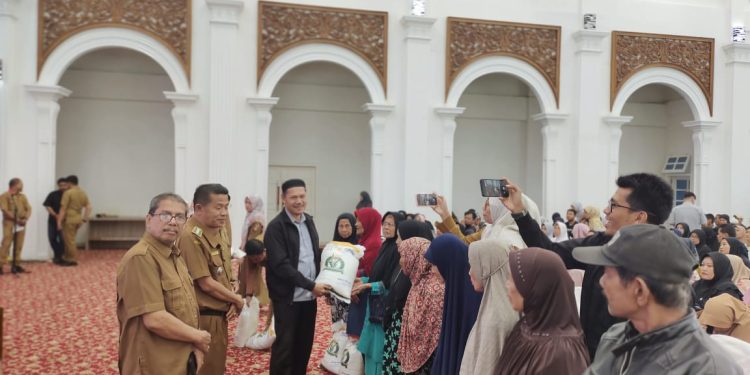 Jumlah Penerima Bantuan Beras CPP Tahap l ke ll Meningkat di Kota Bukittinggi