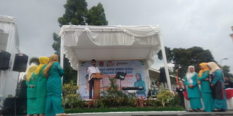 Lomba Cipta Menu B2SA di Pelataran Taman Pendestrian Jam Gadang