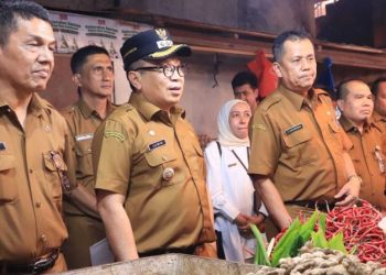 Pj Wako Jasman Tinjau Langsung Harga Kebutuhan Pokok Di Pasar Tradisional Ibuah