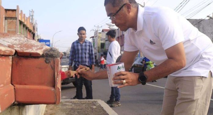 Sambut HUT RI Ke-78, Agar Tak Kusam, Wako Rida Ananda Warnai Payakumbuh Lebih Indah