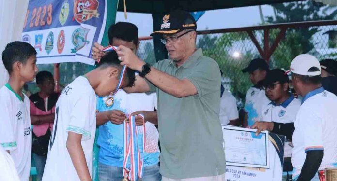 Perisai Kuning Juarai Wali Kota Cup Payakumbuh KU-12, Rida Ananda Ucapkan Selamat