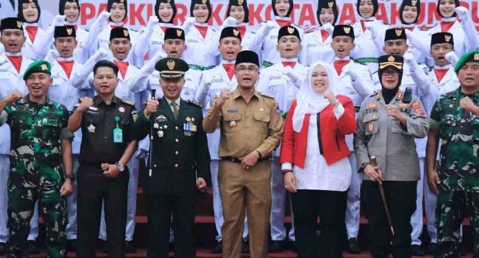 Wako Rida Ananda Ucapkan Selamat Kepada 54 Paskibraka Yang Akan Bertugas Di Balai Kota