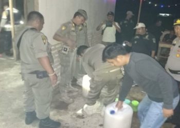 Razia Pekat di Pasaman Barat, Petugas Gabungan Temukan 50 Liter Tuak