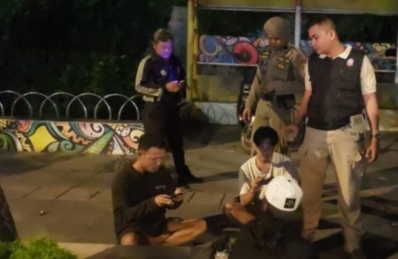 Kabur dari Penggerebekan, Mucikari dan Dua PSK Dibekuk di Kota Bukittinggi