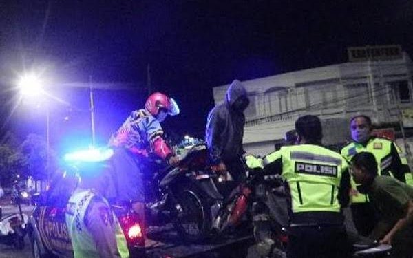 Satlantas Polres Padang Panjang Amankan Sepeda Motor Knalpot Brong