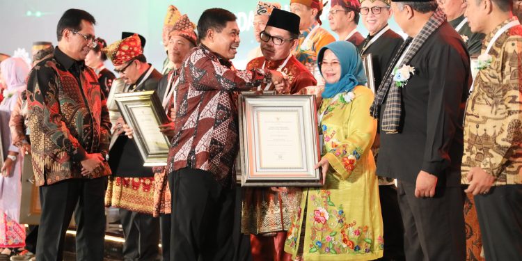 Bukittinggi Raih Swasti Saba Wiwerda 2023 pada Penilaian Kota Sehat se Indonesia