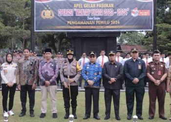 Pj Wako Jasman Hadiri Apel Gelar Pasukan Operasi Mantap Brata 2023-2024 Di Mako Polres Payakumbuh