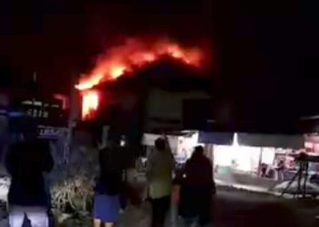 Kebakaran Hebat Landa Mess Kampus Universitas Negeri Padang (UNP)