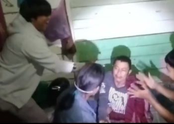 Viral! Vidio Seorang Ayah di Padang Tega Cabuli Kedua Anak Kandungnya : Kaget diberi Suprise Happy birthday oleh Tim Klewang