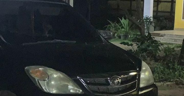 Aduh! Warga Padang Alai Bodi Tabik Payakumbuh Timur Grebek Muda Mudi Pelajar dalam Mobil Dinas