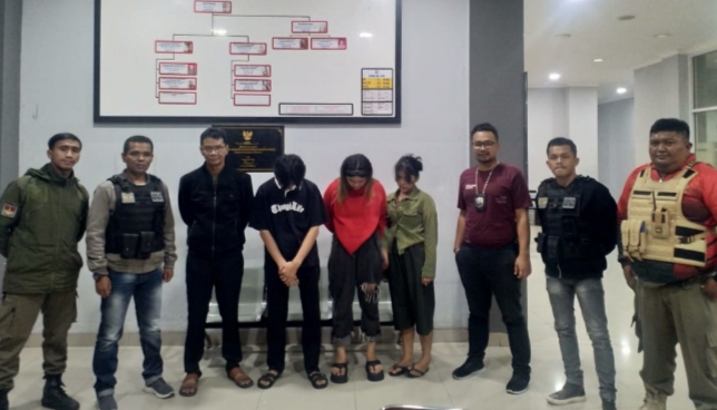 Satpol PP Bukittinggi Amankan Pengunjung dan Pengelola di Salah Satu Kafe Diduga Ganggu Trantibum