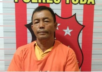 Tempel Sticker Caleg DPR RI ke Rumah Warga di Duga Tanpa Izin