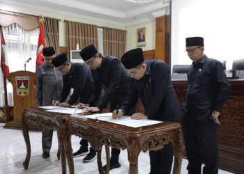 DPRD Bukittinggi: Penandatanganan Nota Persetujuan Bersama Tahun Anggaran 2024